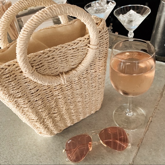 SoldOut11thStreet - Picture 3 of 8